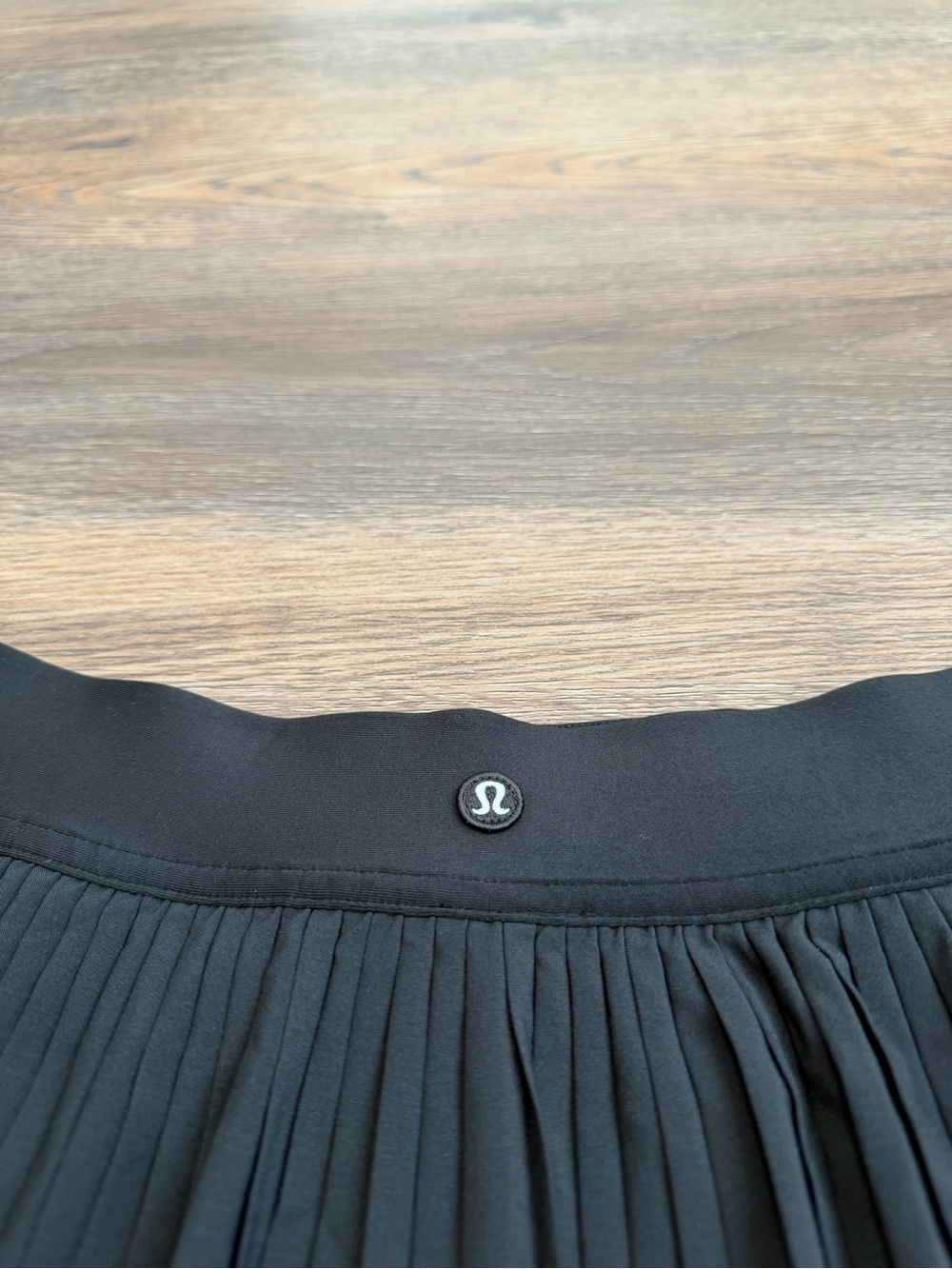Lululemon Pleated High-Rise Knee-Length Tennis Skirt Black Size Medium - Picture 9 of 10
